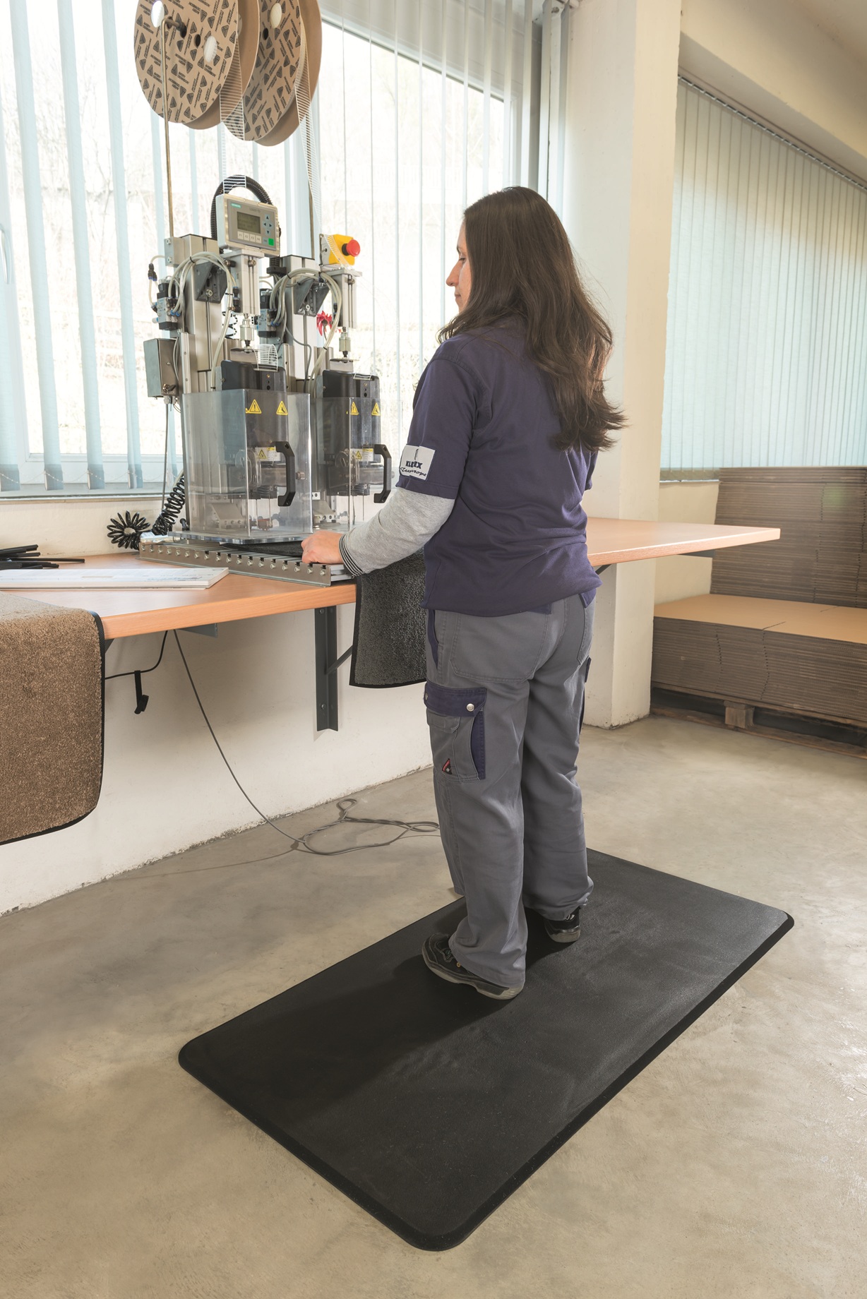 Töökohamatt vahtkumm (nitriil) 4 Väsimisvastane vahtkummist matt