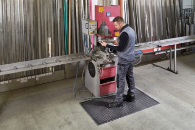 anti fatigue mat with coin pattern 4